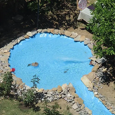 Mandarin Beach 호텔 *